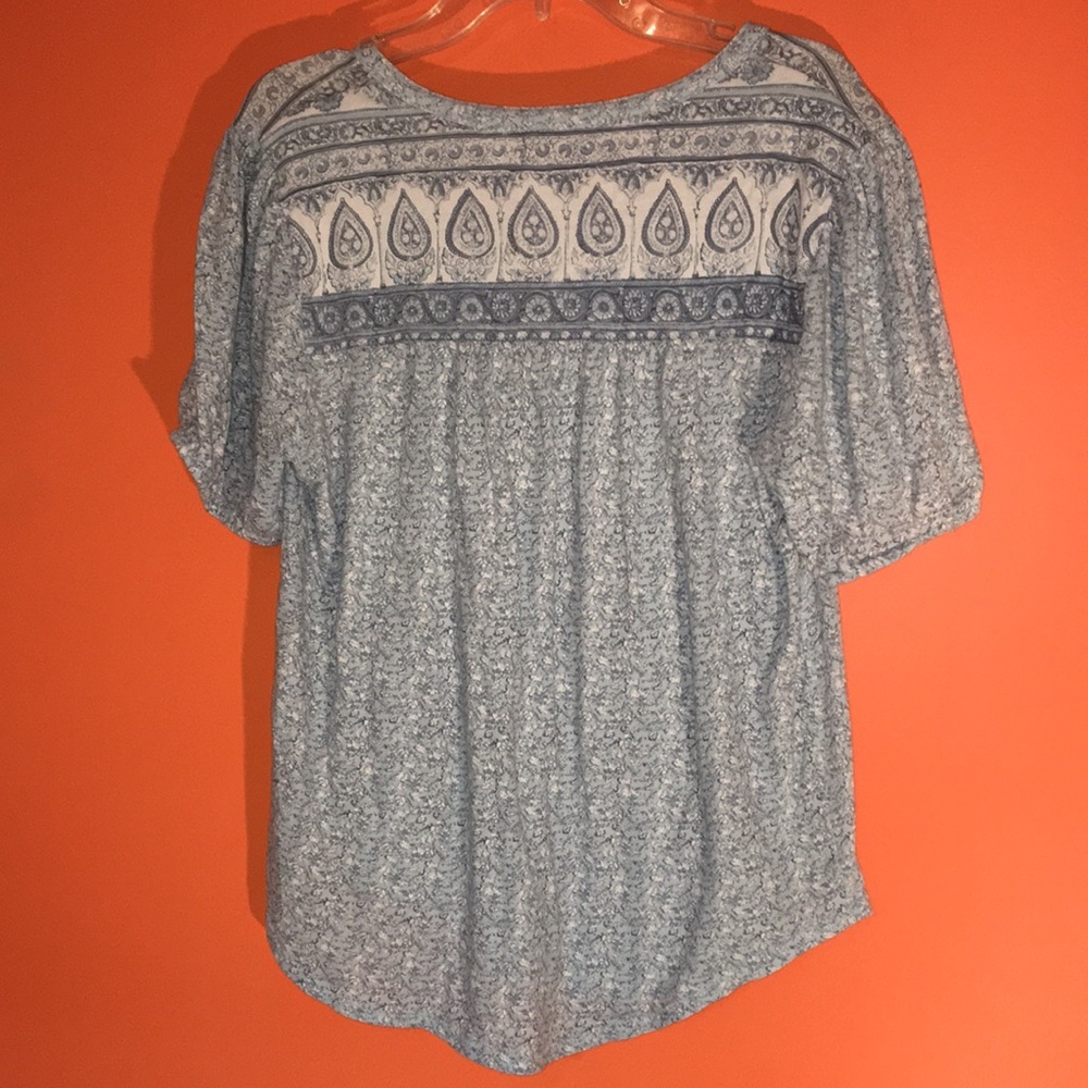 Lucky Brand Blue Paisley Floral Women's Short Sleeve Spring Top Size Small 2/4/6 - Picture 2 of 16